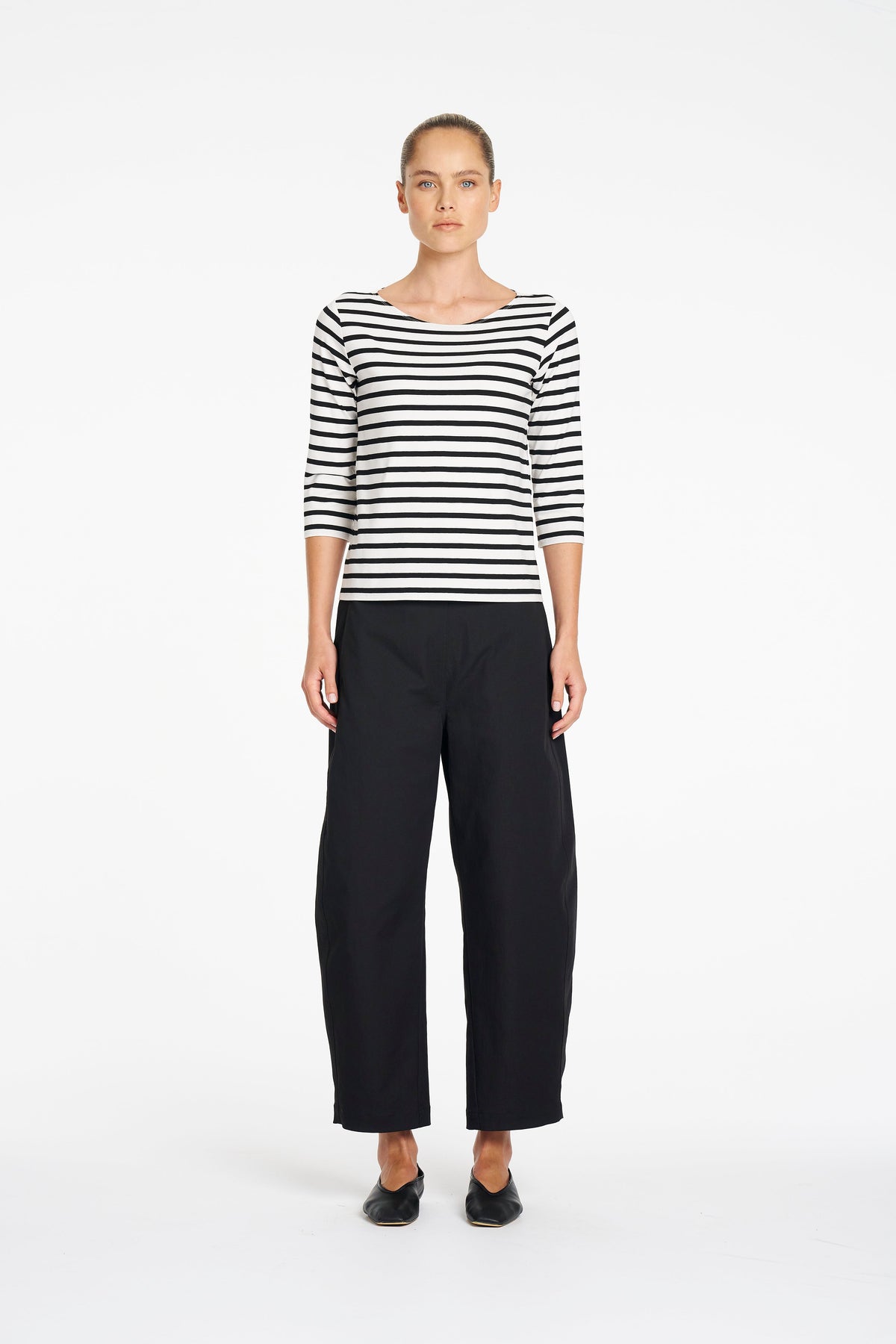 Relaxed Boat Neck in White/Black