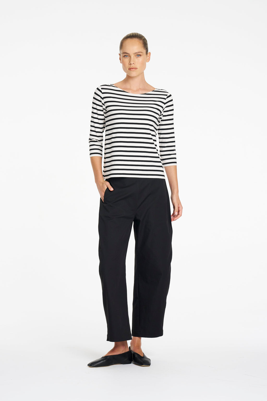 Relaxed Boat Neck in White/Black