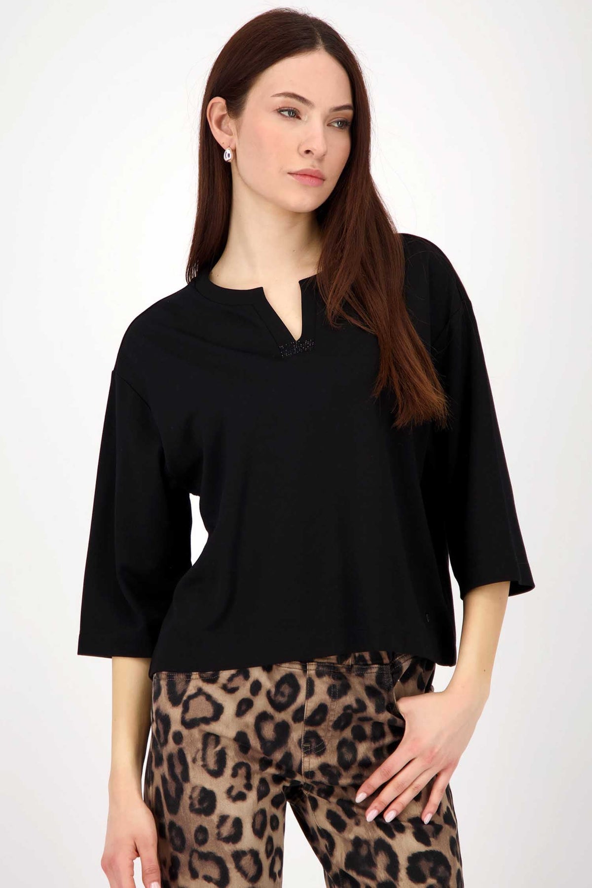 3/4 Sleeve Top w Crystal Detail in Black