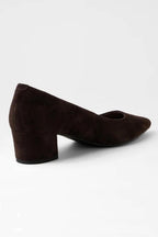 Alger Suede Pump in Chocolate