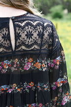 Amazing Lace Blouse in Black