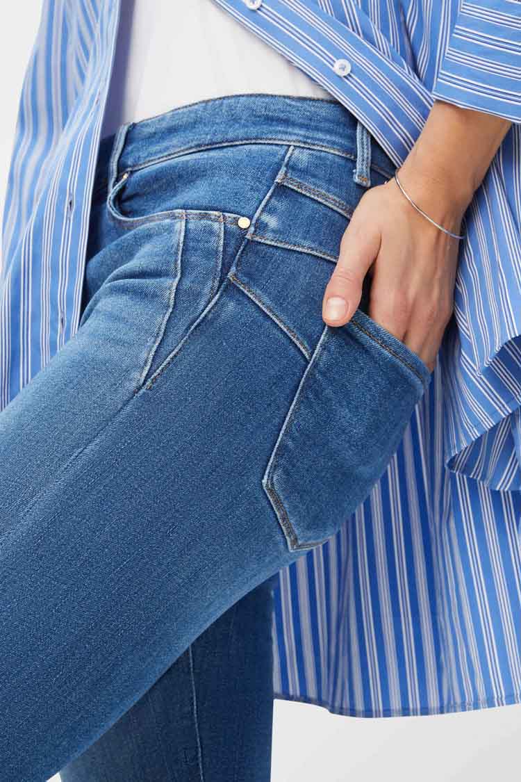 Ana Slim Jeans in Used Light Blue