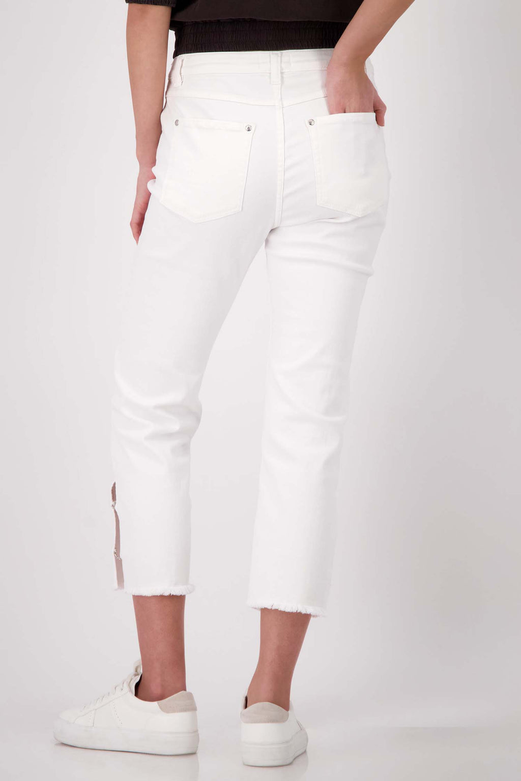 Anna Short Pants in Cream