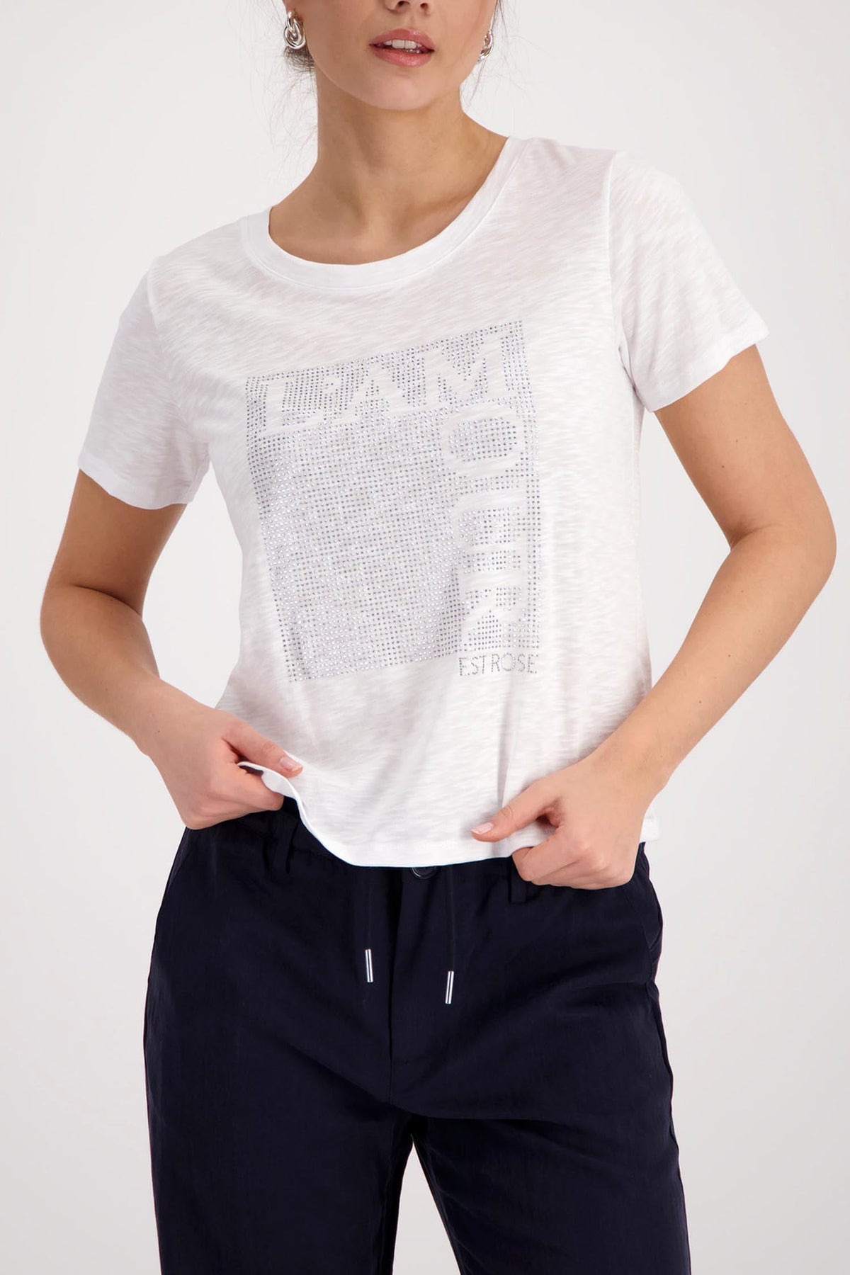 L'Amour Basic Jewellery T-Shirt in Cream