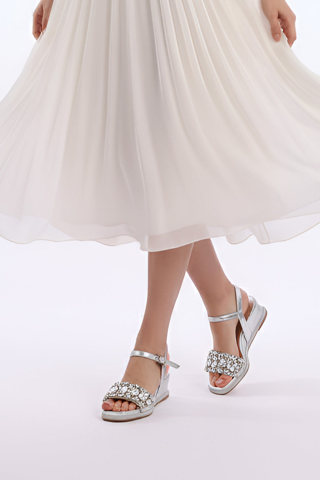 Bren Jewels Leather Wedge Sandal in Silver