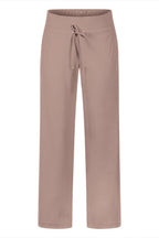 Candice Straight Pant in Taupe
