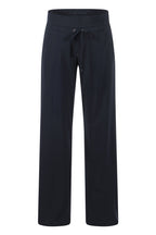 Candice Straight Pant in Navy
