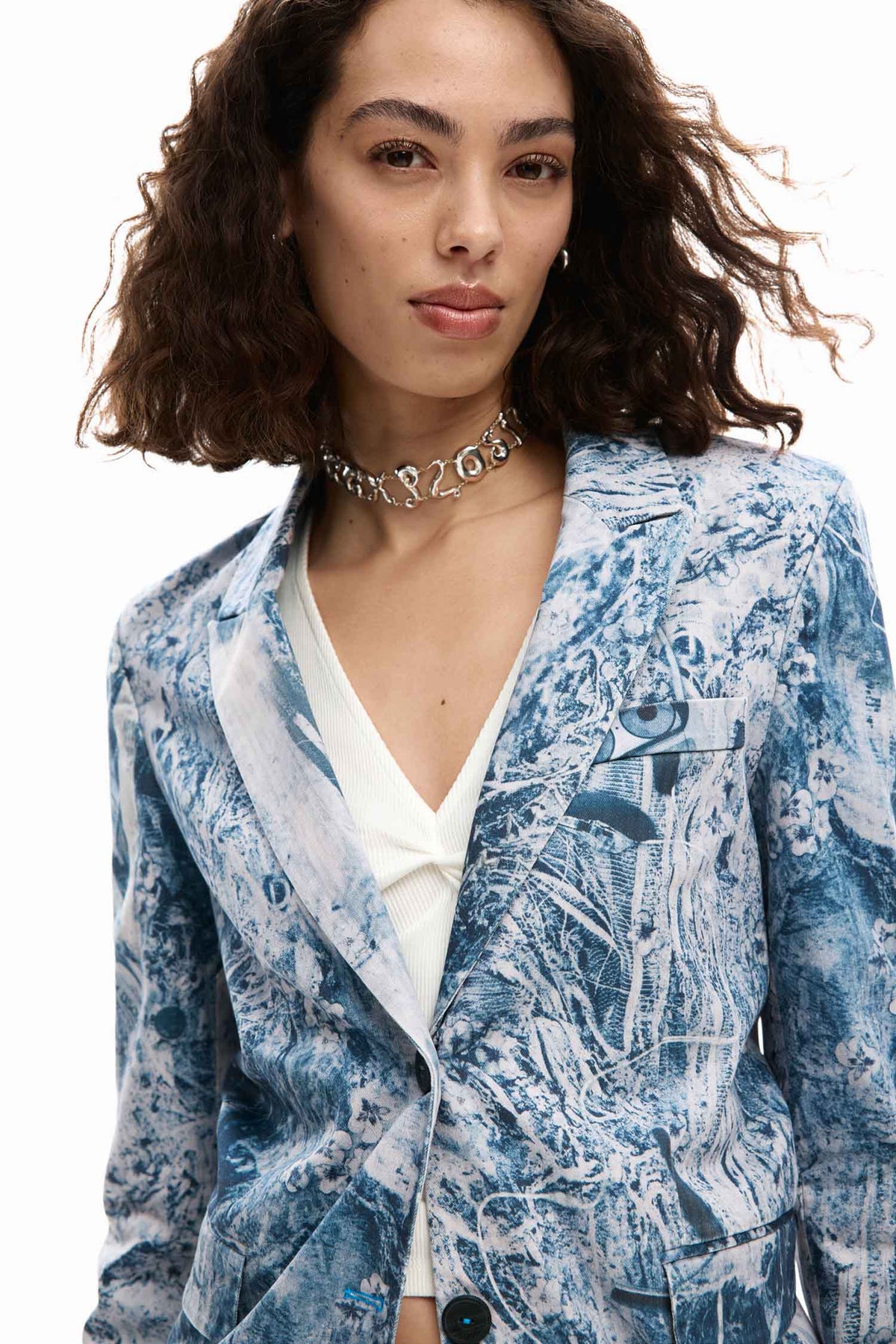 Cassi Blazer in Gris Azulado