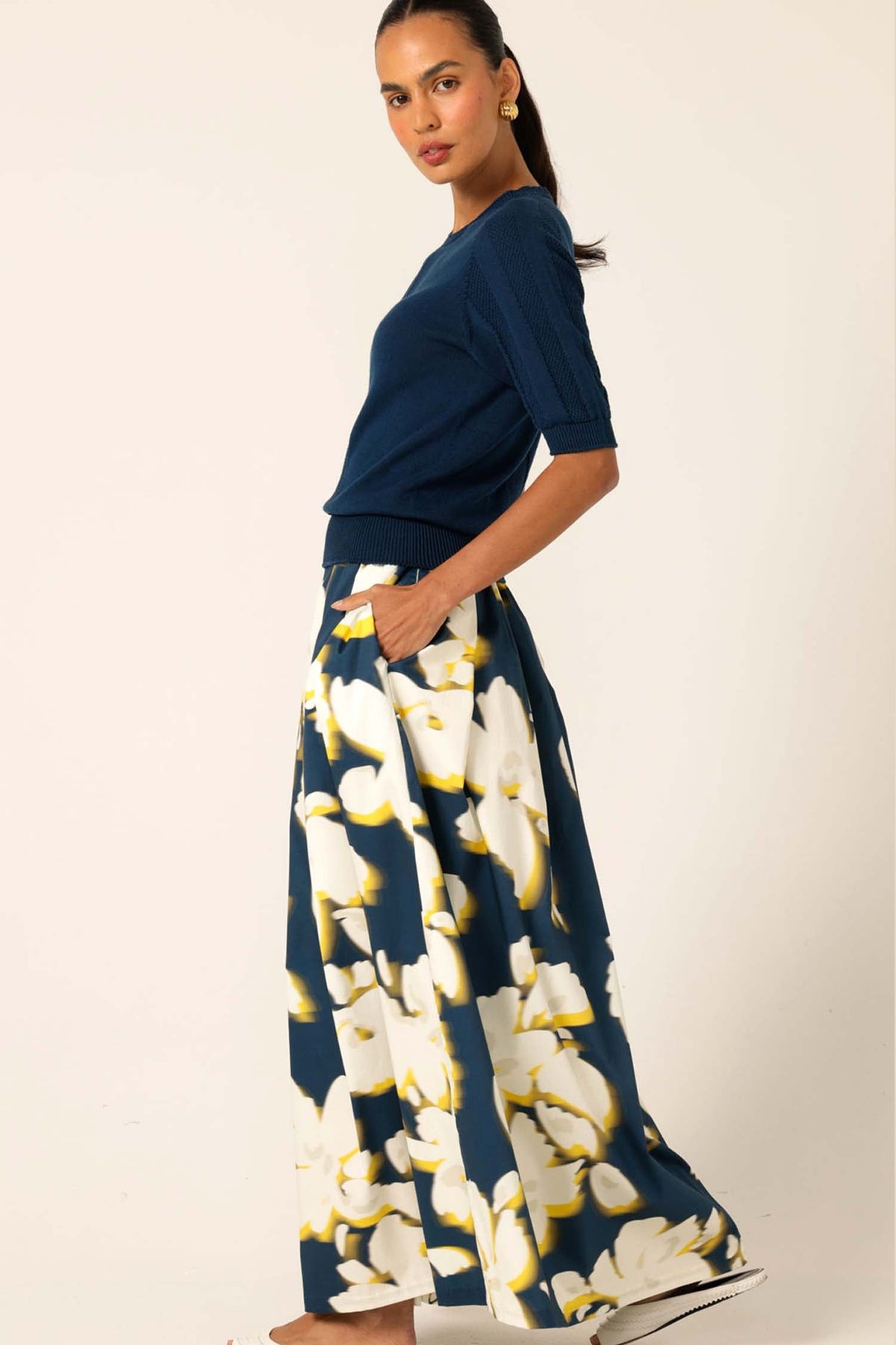 Chamonix Skirt in Navy Yellow Flower