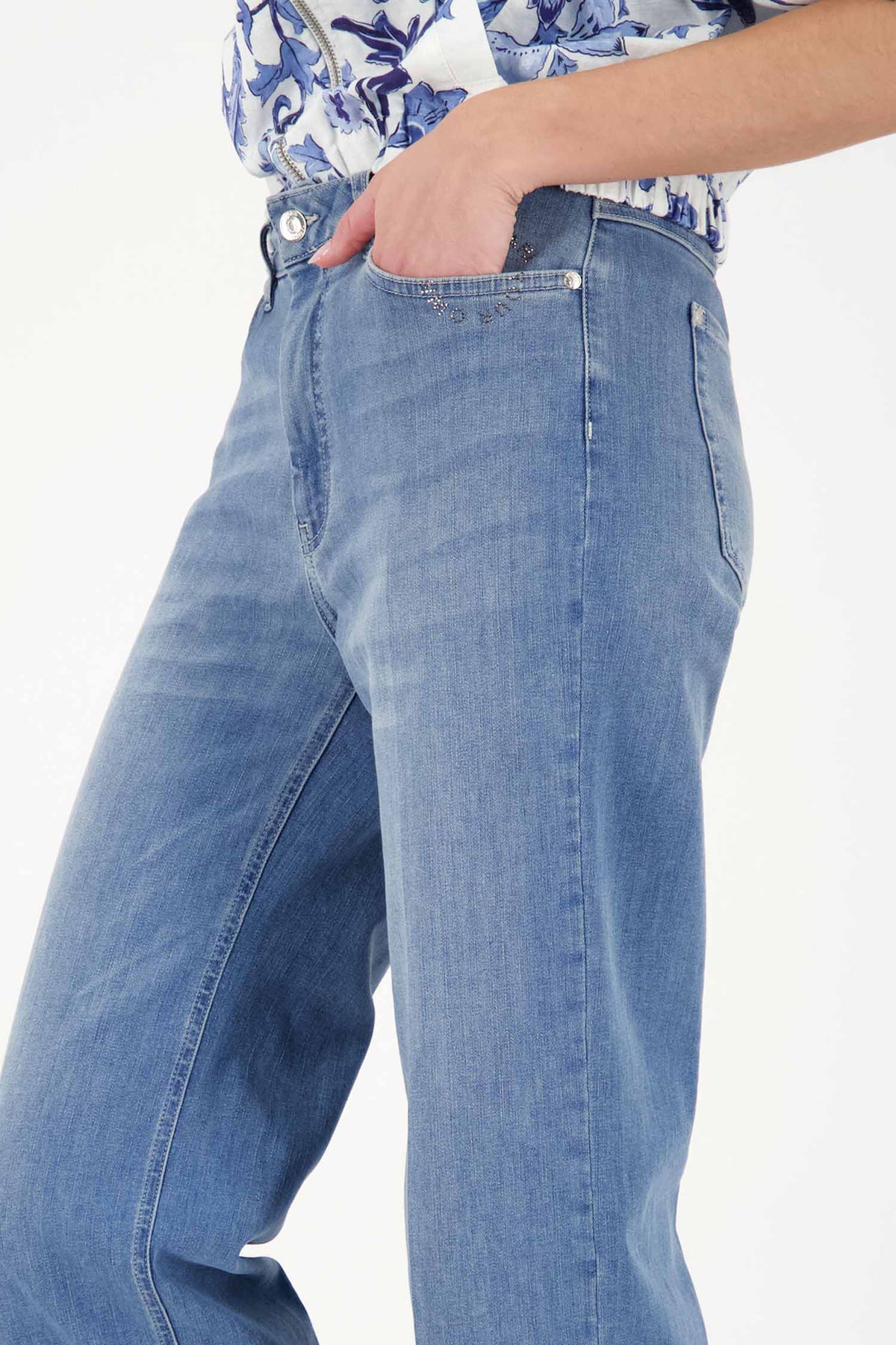 Clara Basic Jeans