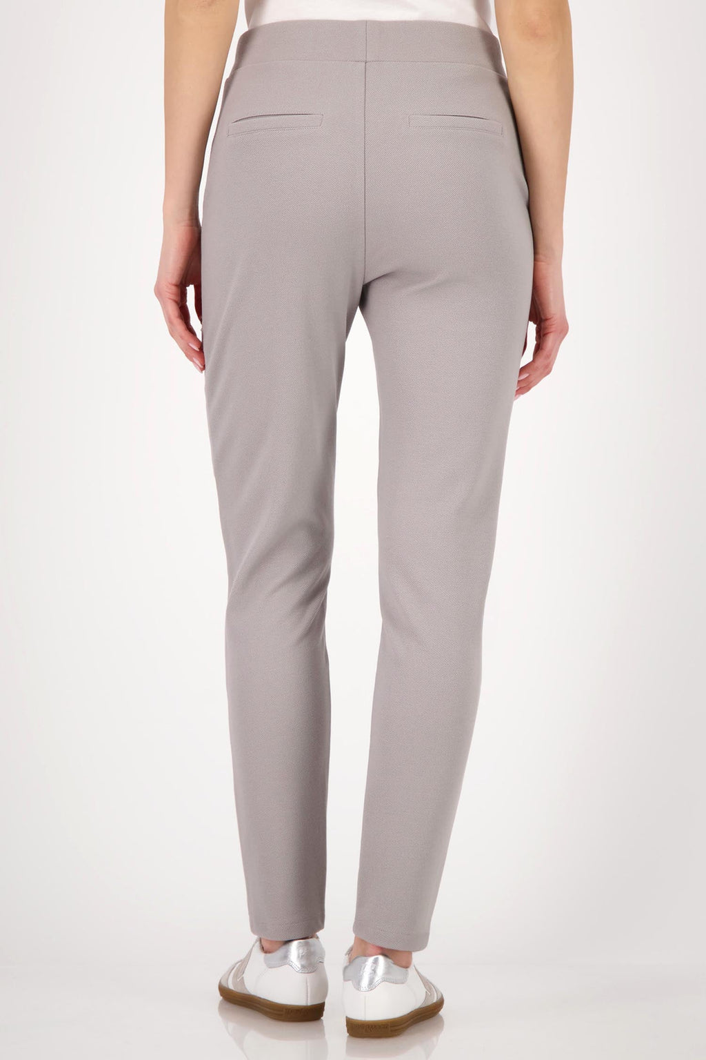 Classic Jogger in Oyster Grey