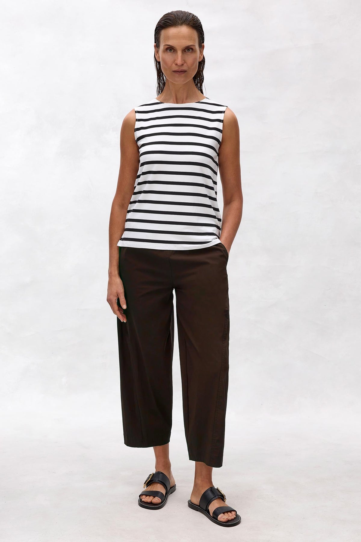 Cross Pant in Fudge