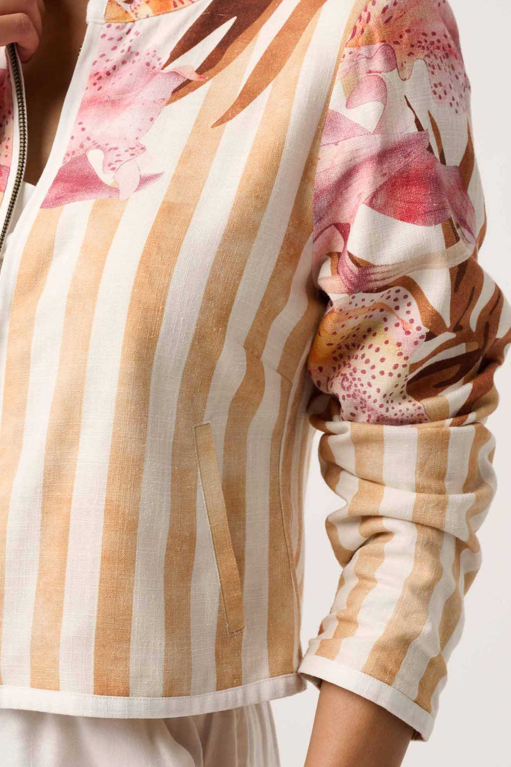 Delray Reversible Printed Jacket in Golden Promenade/ Gilded Frond