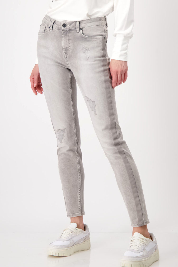 Destroyed Jeans w Contrast Stripes | FINAL SALE