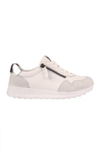 EG09 Sneakers in White Grey