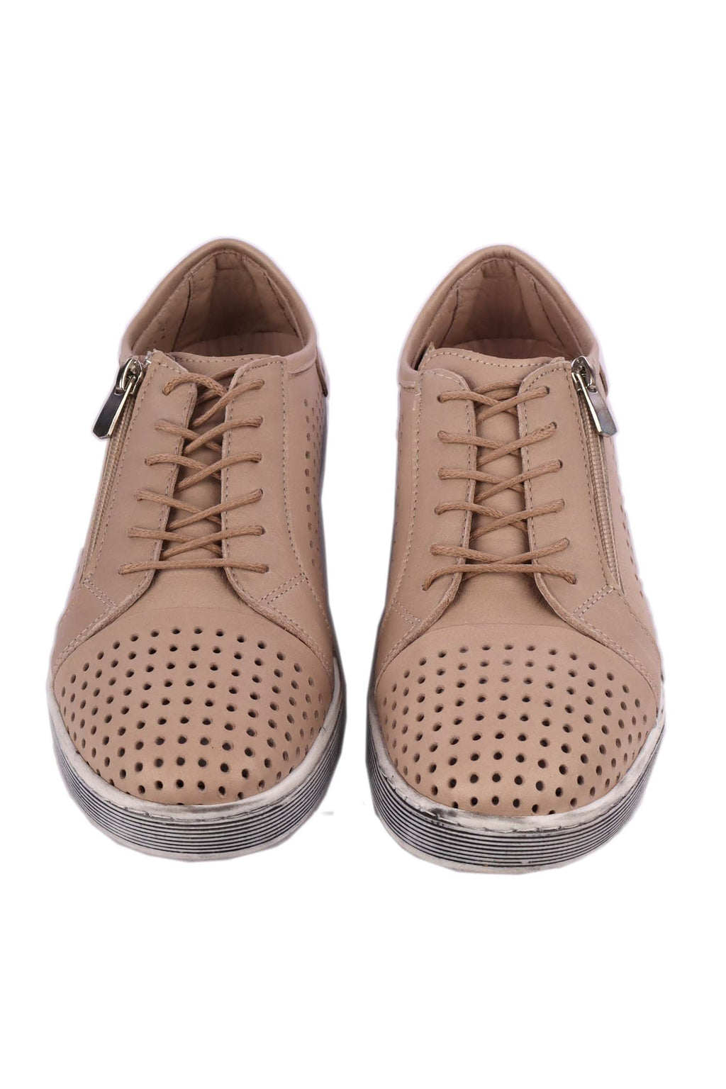 EG17 in Taupe