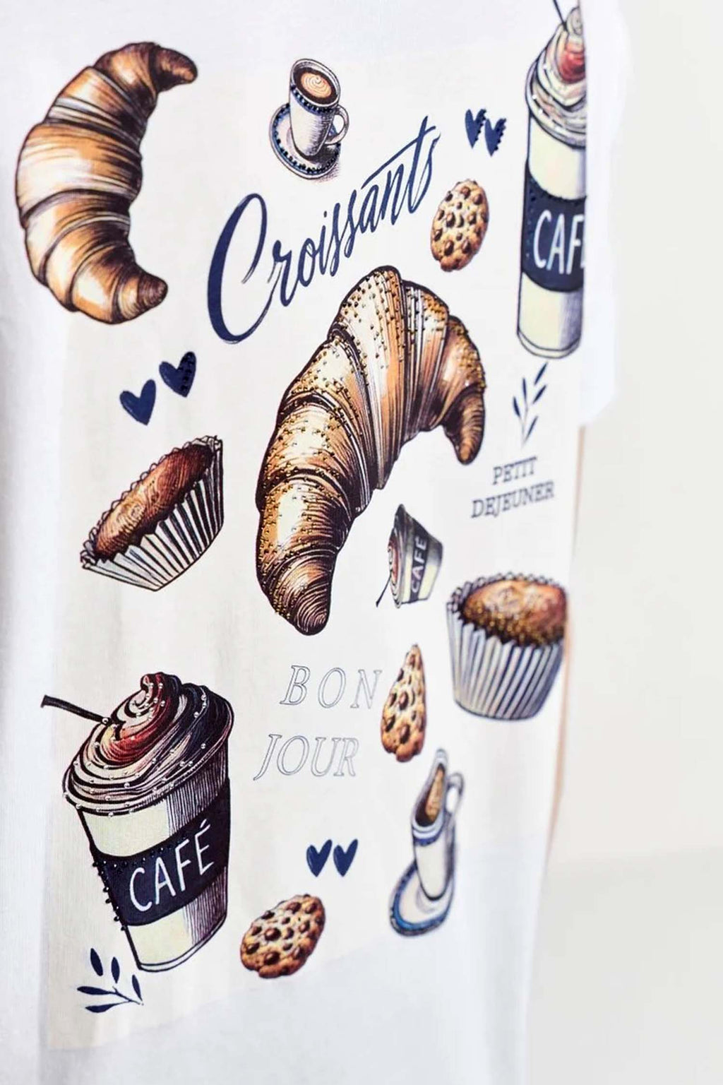 Easy Fit T-Shirt Breakfast in White