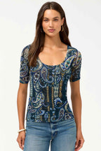Elbow Sleeve Scoop Neck Mesh Tee in Montecito