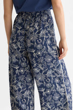 Eleni High-Rise Wide Leg 30" Pants in Lucky Bandana Dress Blues