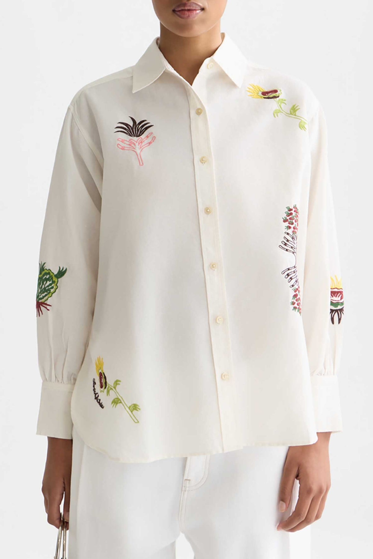 Embroidered Girlfriend Shirt in Eggnog