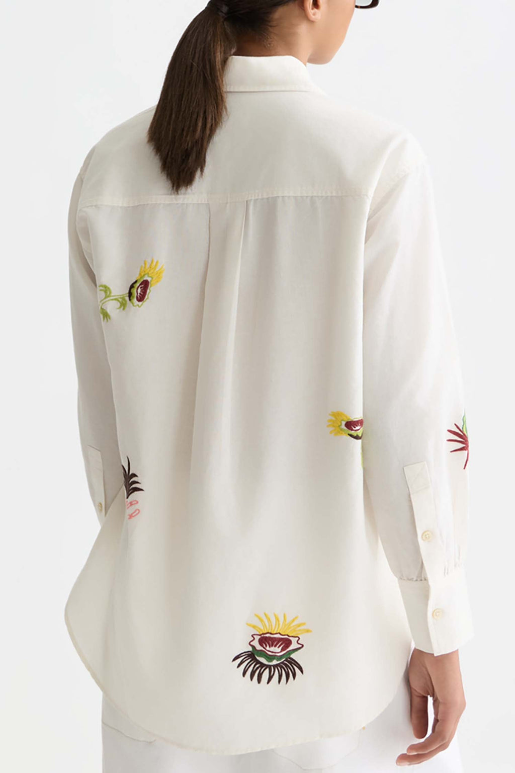 Embroidered Girlfriend Shirt in Eggnog