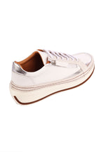 Ena Sneakers in White