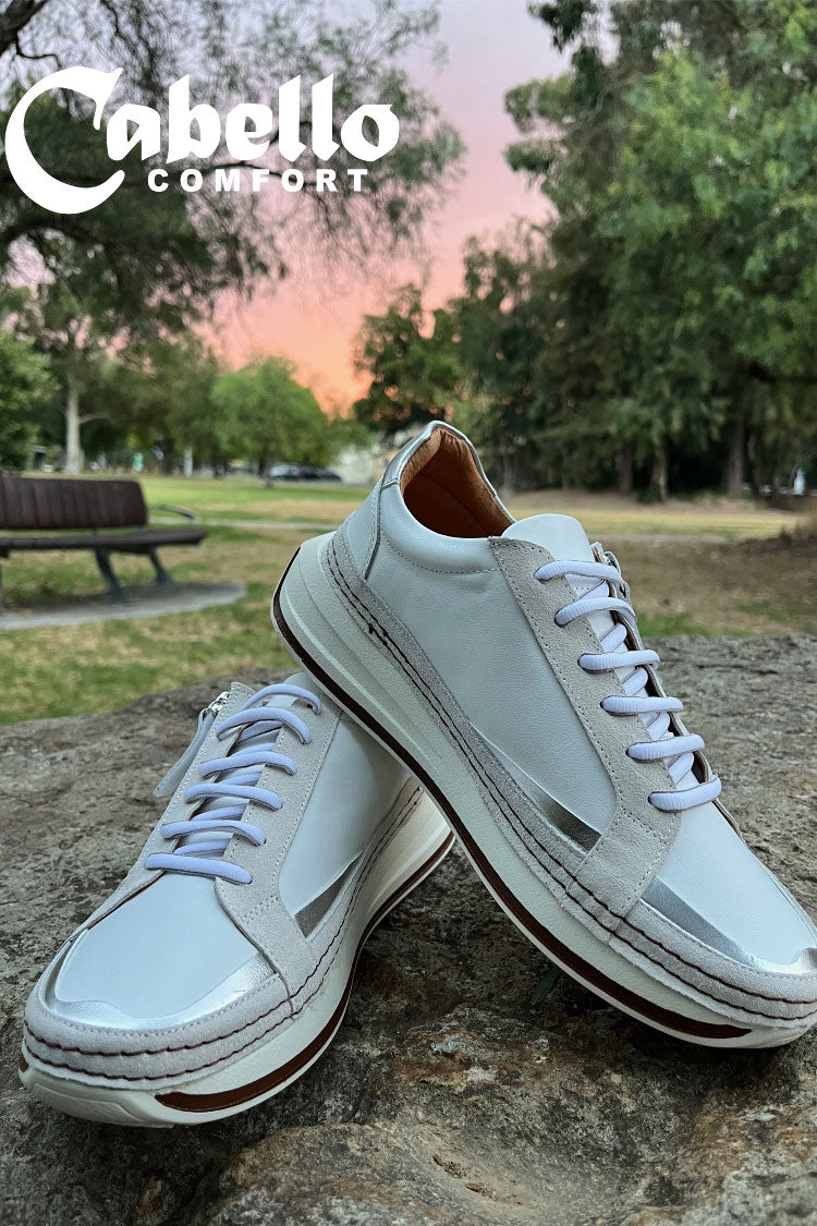 Ena Sneakers in White