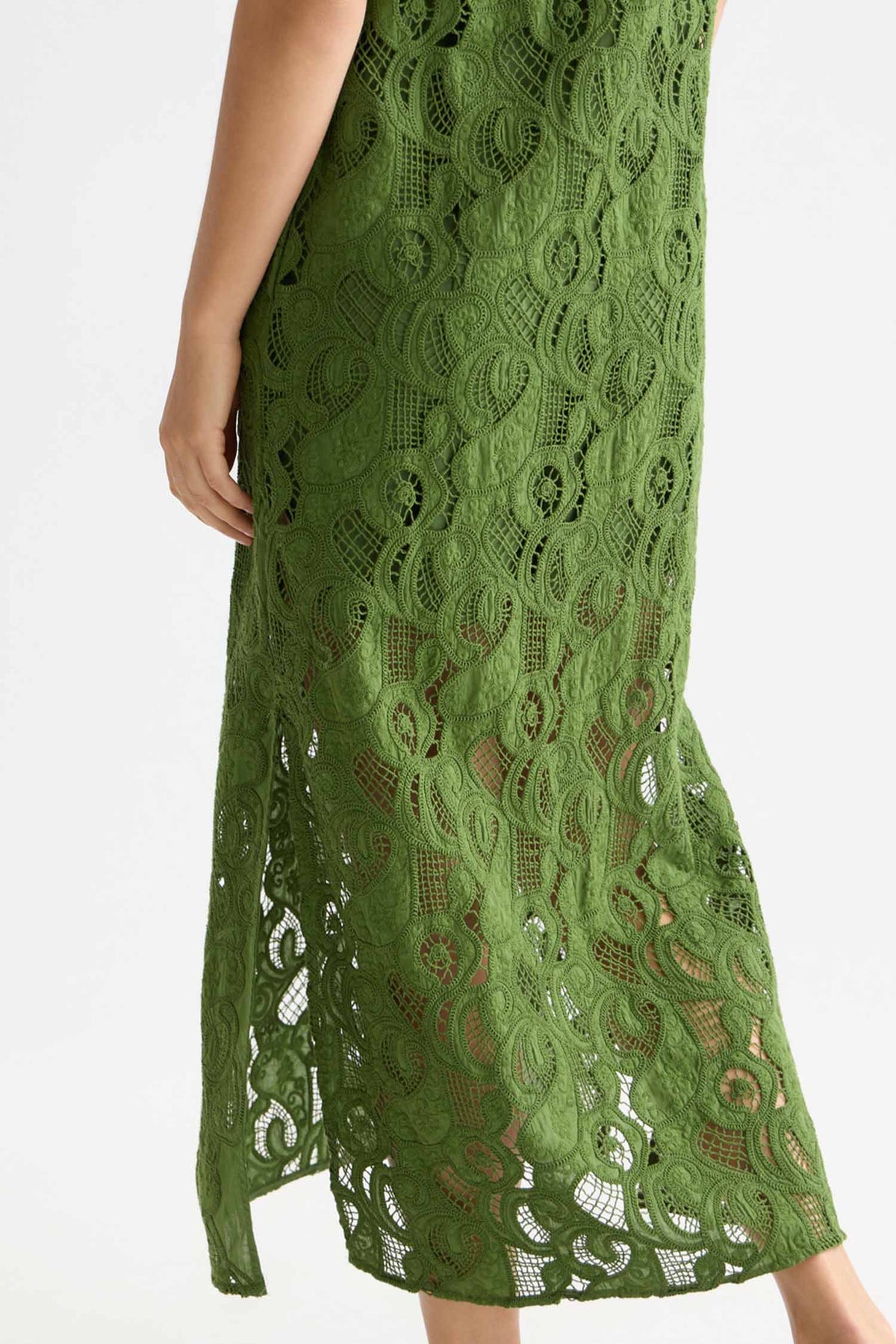 Flame Embroidery Midi Dress in Garden Green