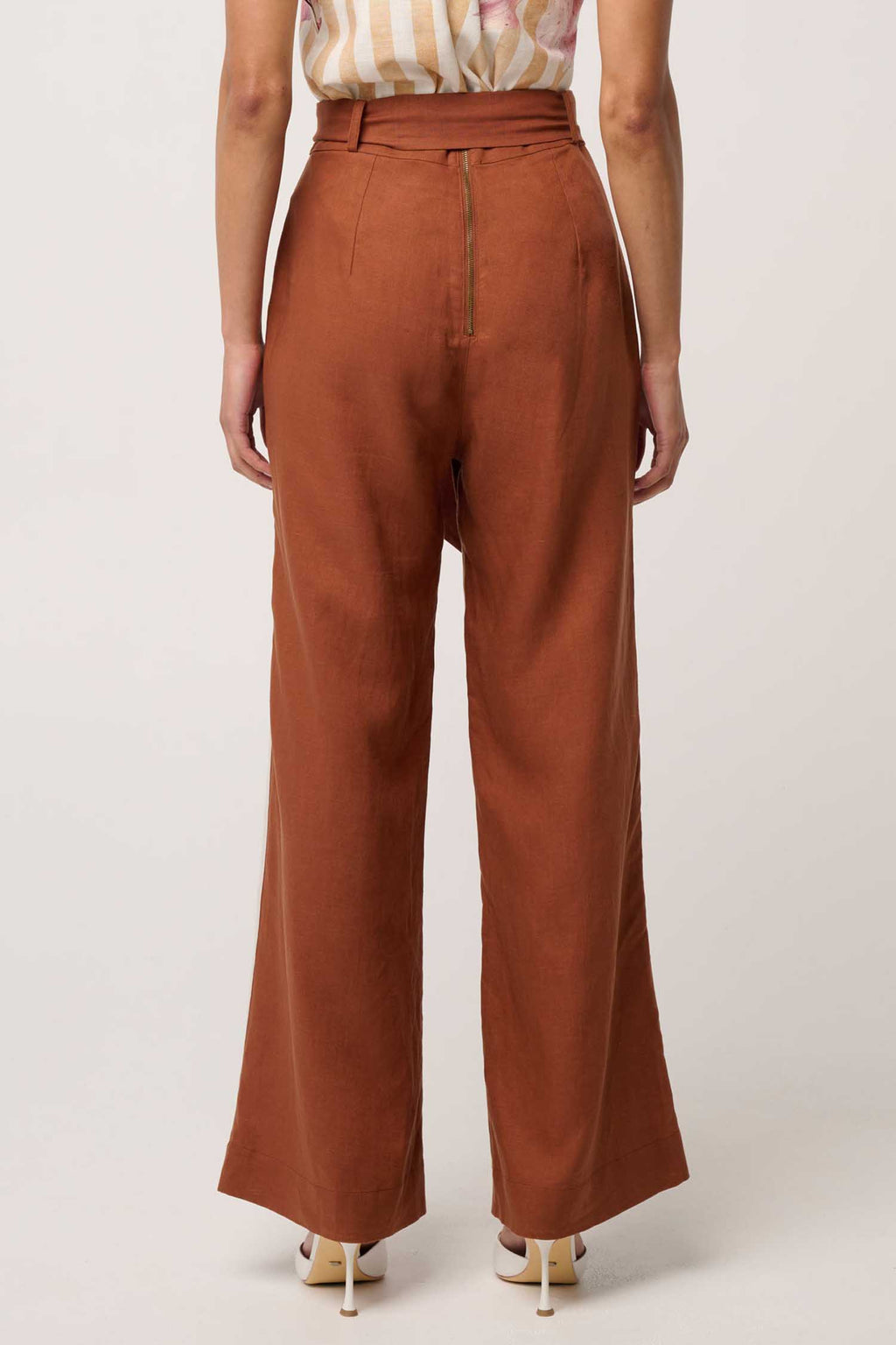 Grace Contrast Bind Pant in Caramel