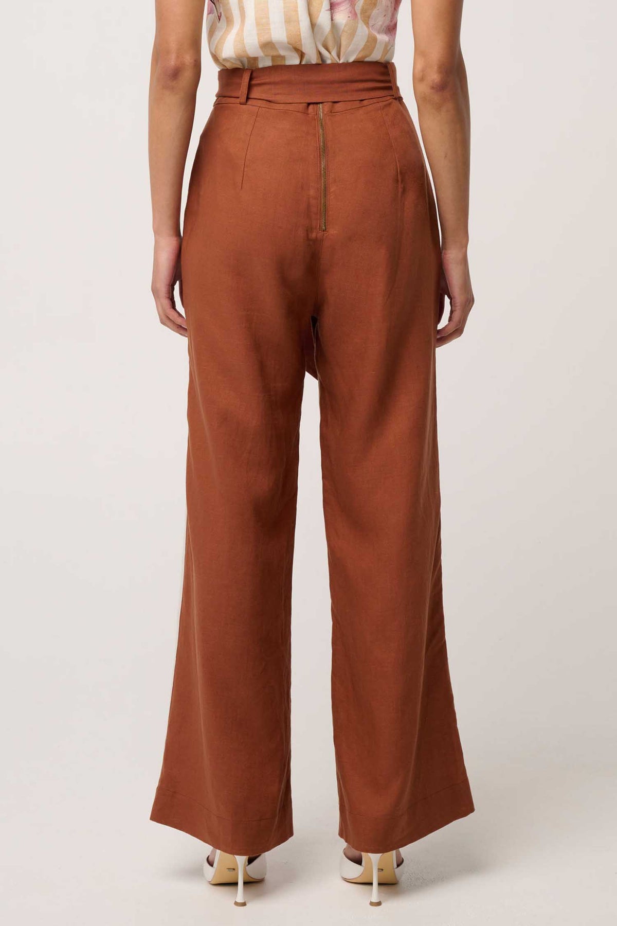 Grace Contrast Bind Pant in Caramel