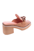 Jennys Leather Sandals in Tan