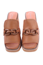 Jennys Leather Sandals in Tan