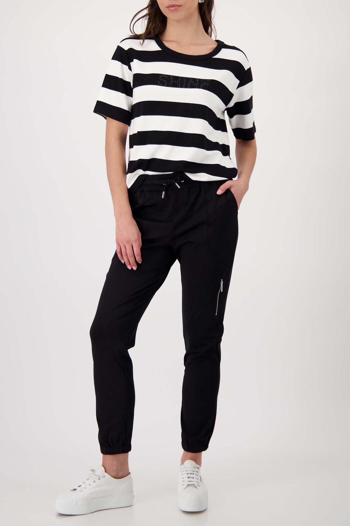 Jill Basic Pants in Black