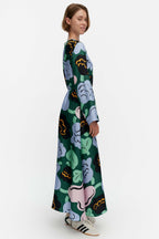 Kaunista Kukasta Kukkaan Silk Dress in Green/Pink