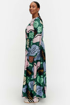 Kaunista Kukasta Kukkaan Silk Dress in Green/Pink
