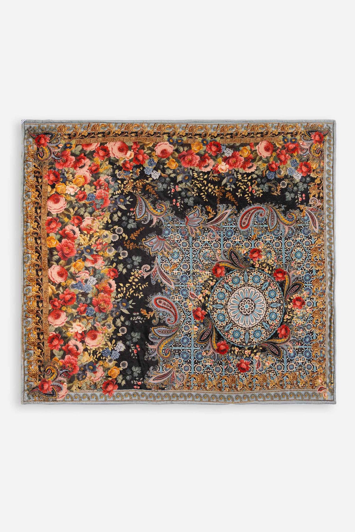 Laurel Canyon Cozy Blanket in Leto
