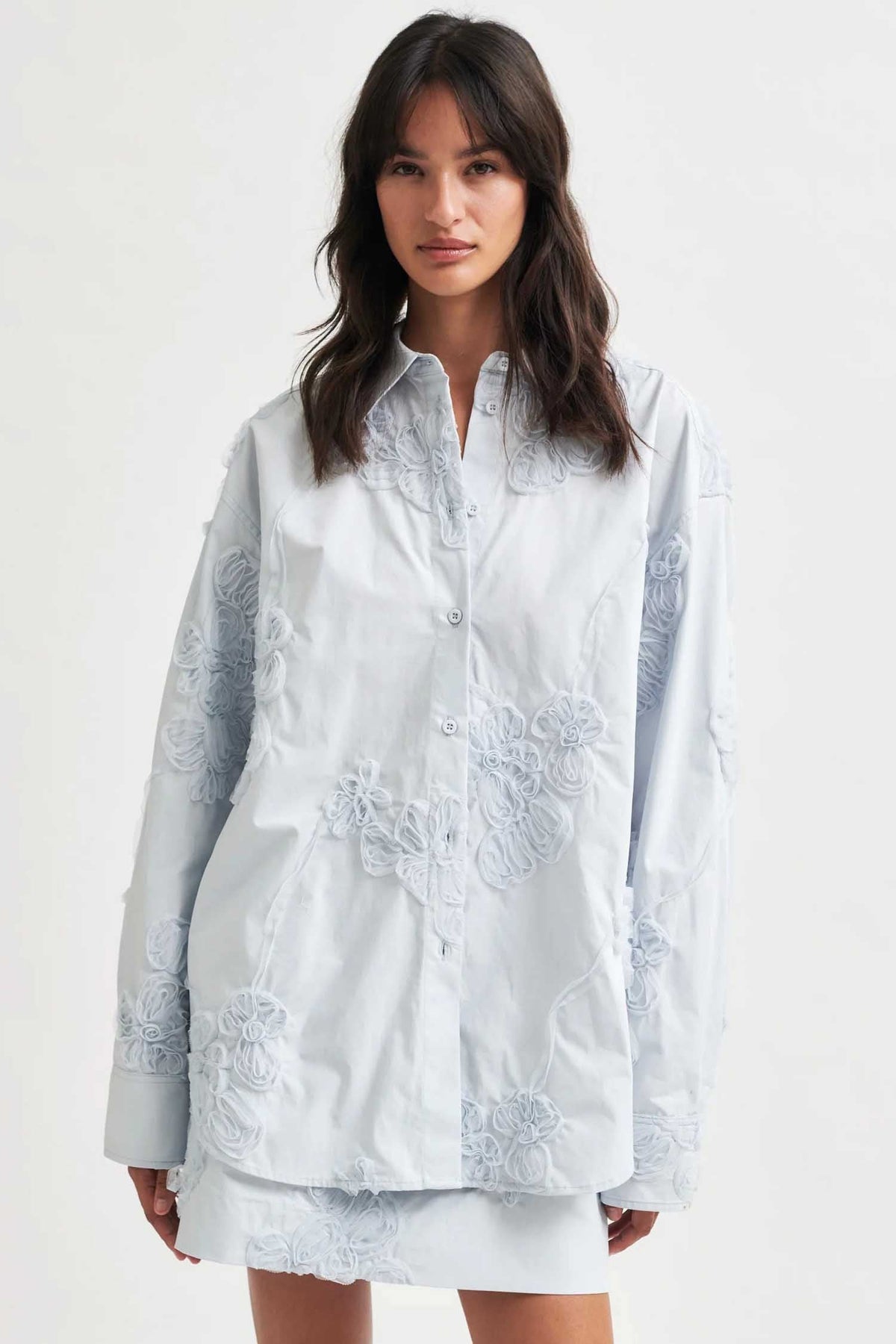 Liverno 3D Flower Shirt in Gray Dawn | FINAL SALE
