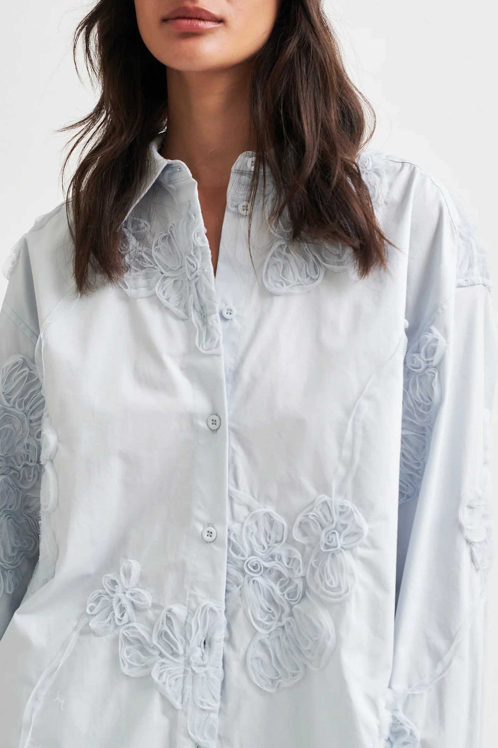 Liverno 3D Flower Shirt in Gray Dawn | FINAL SALE