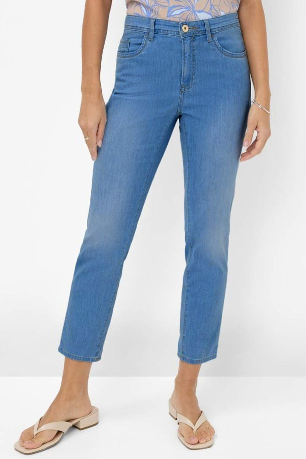 Mary S 7/8 Jeans in Used Regular Blue