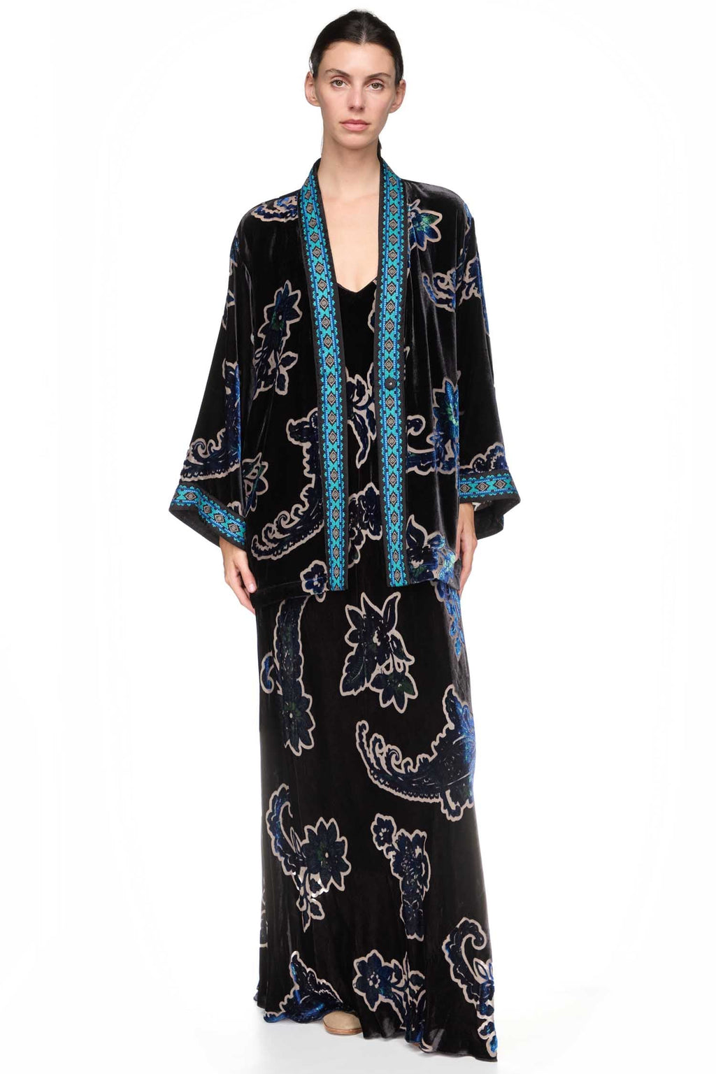Merhawi Kimono in Monade Burnout