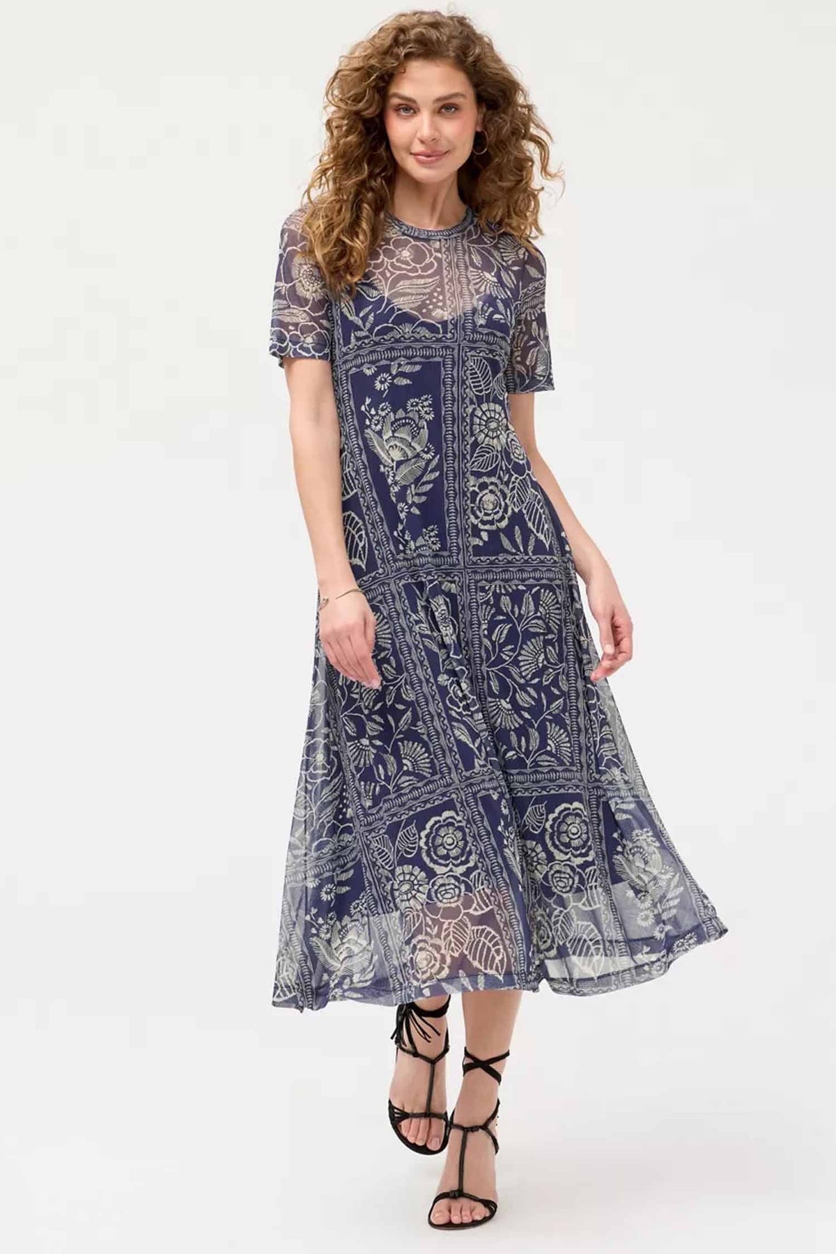 Mesh Tee Dress in Vaelis