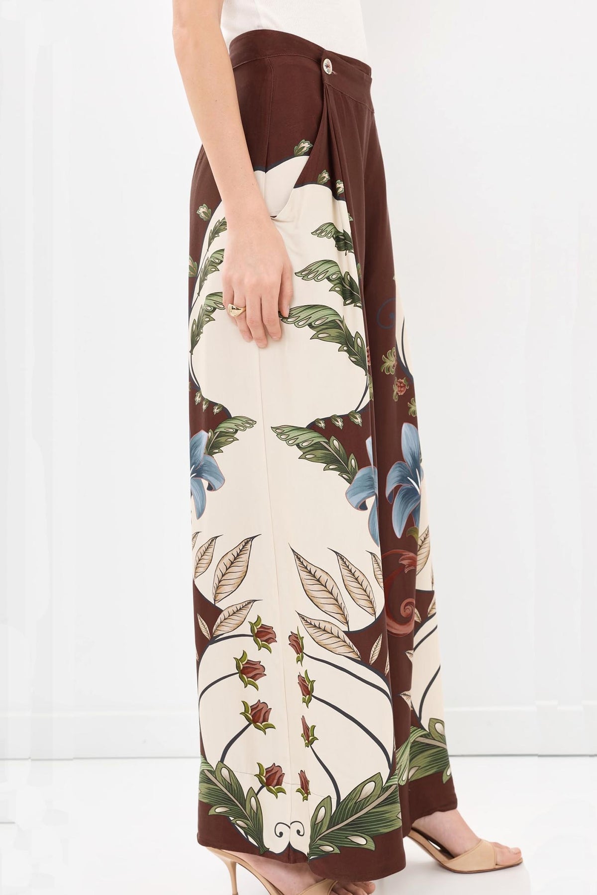 Millena Winter White Pants