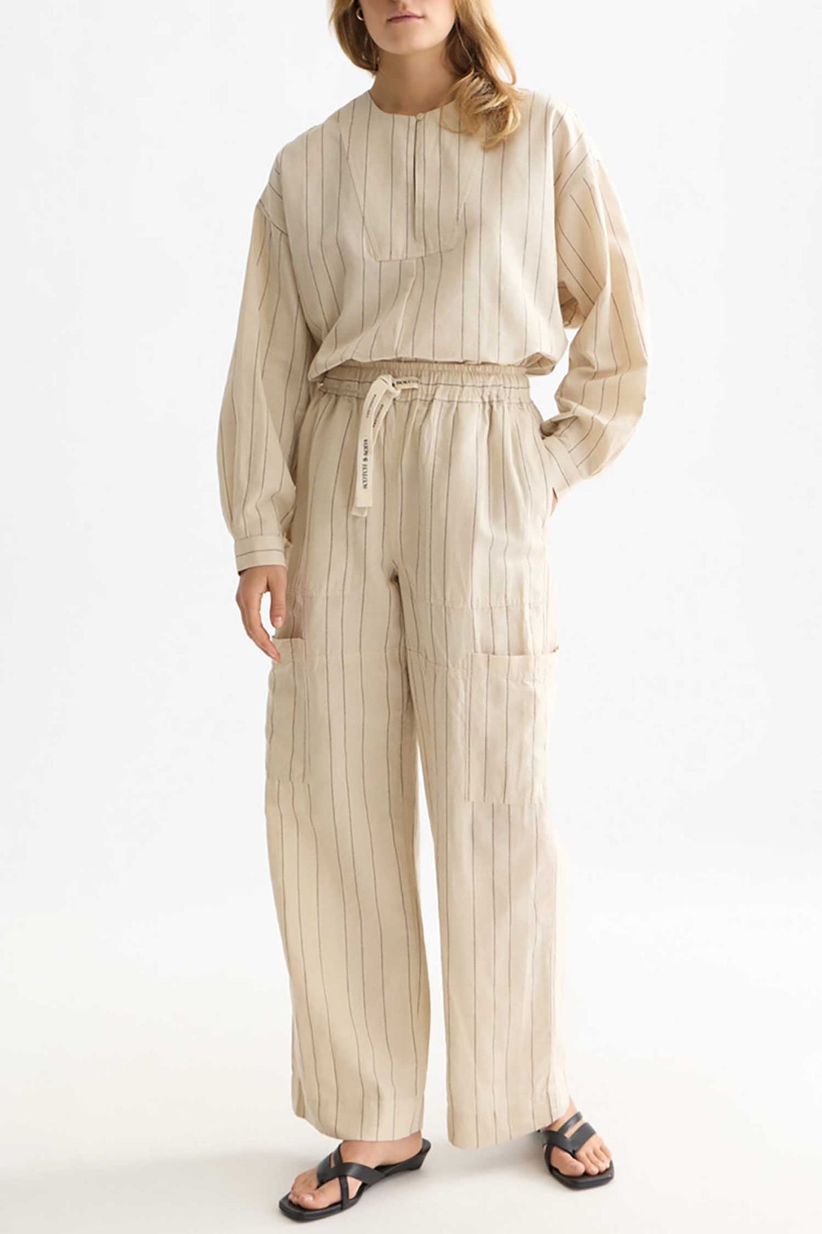 Noa High-Rise Wide Leg 30" Pants in Fog