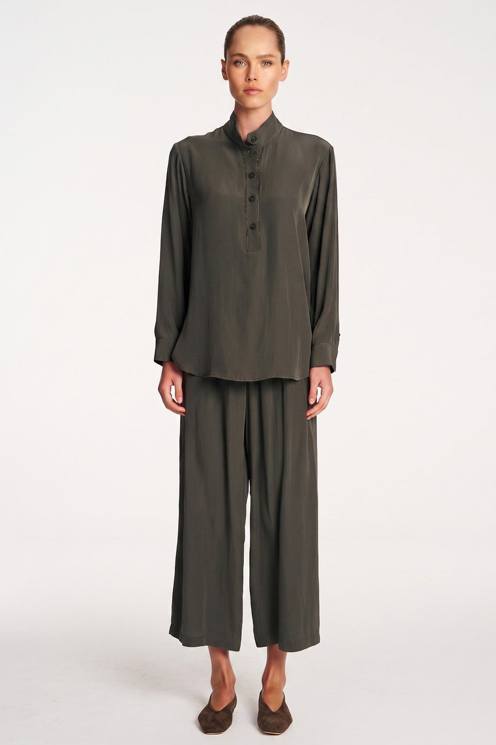 Pace Pant in Bark