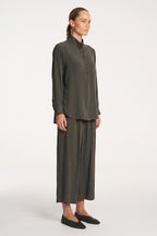 Pace Pant in Bark