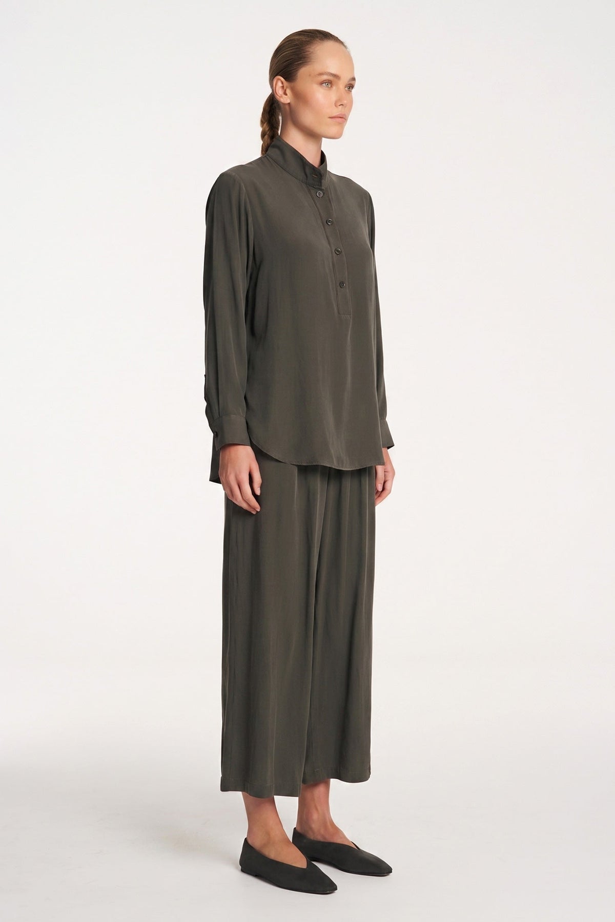 Pace Pant in Bark