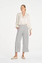 Pace Pant in Dove