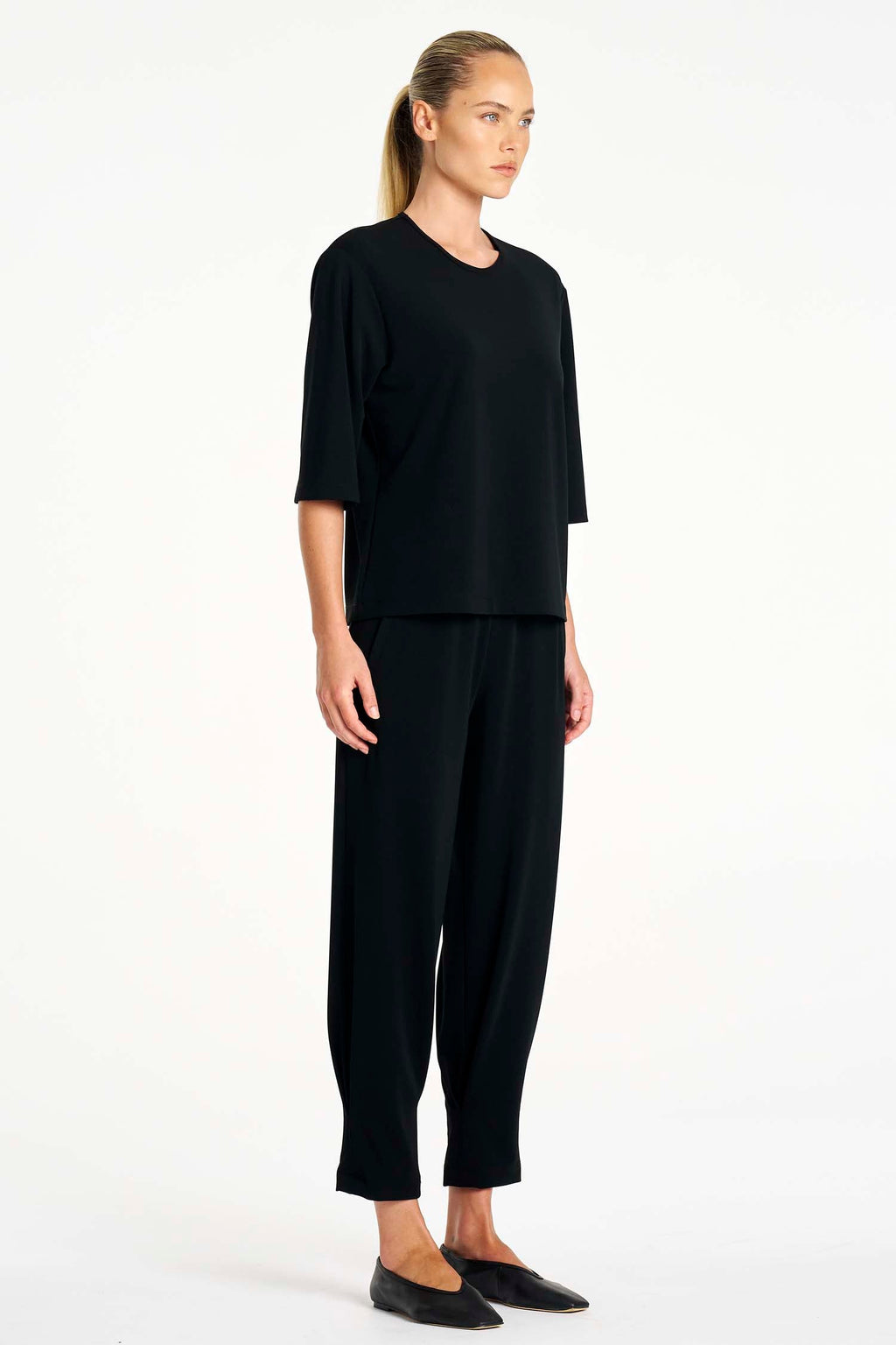 Plaza Crew Top in Black