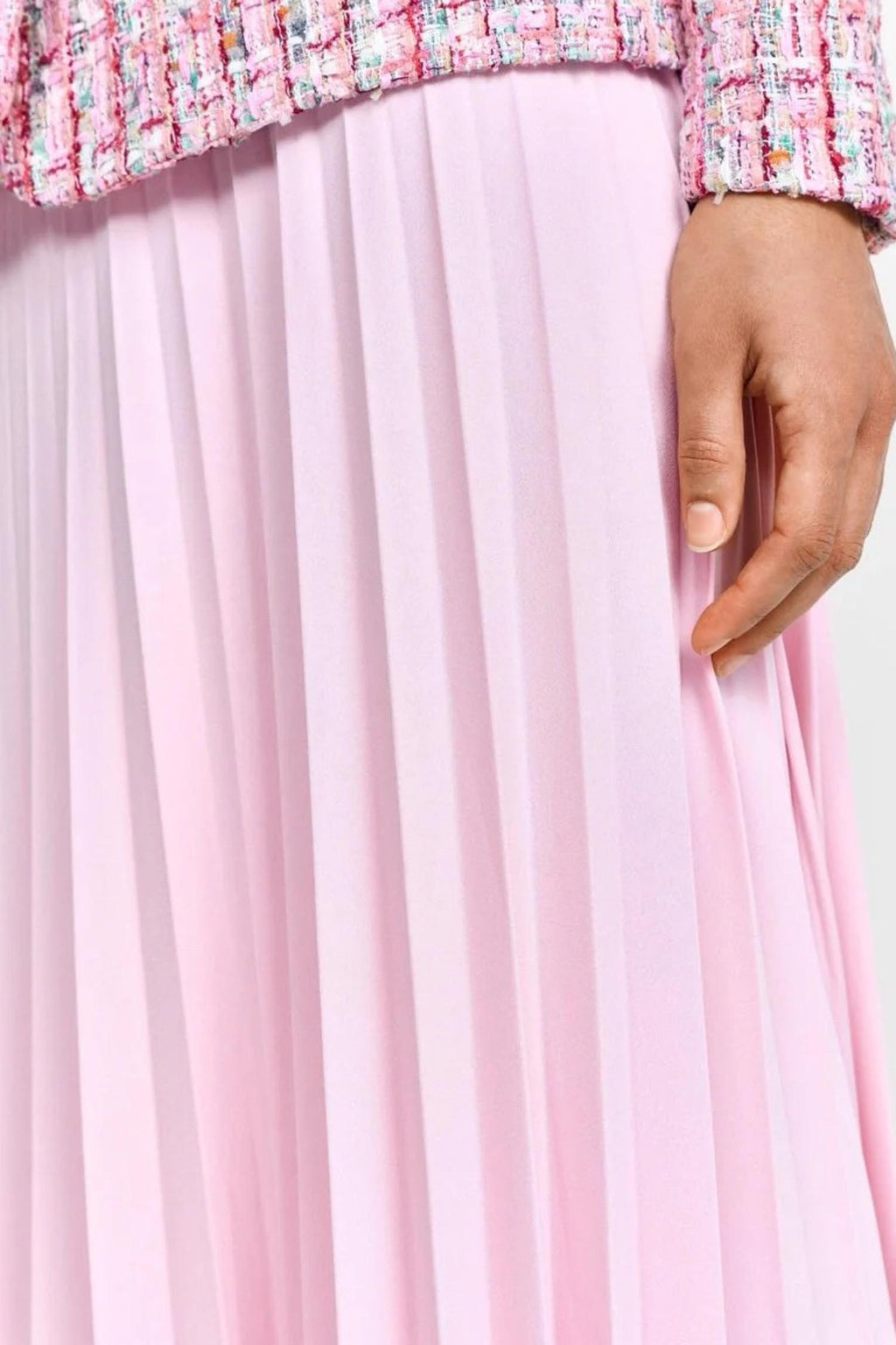 Pleated Skirt with Elastic Waistband in Spring Blush