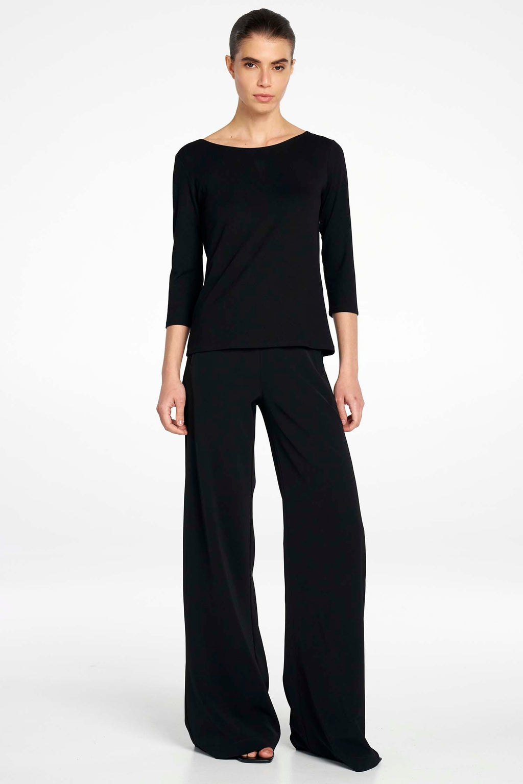 Relaxed Boat Neck in Black